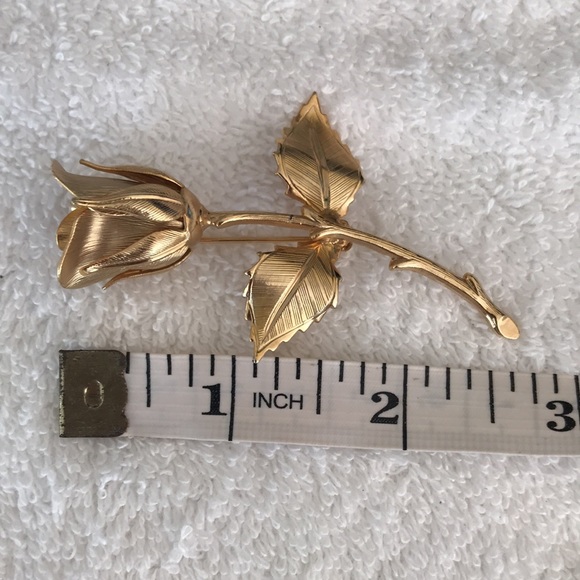 Gio Vanni Di Rocco Vintage Gold Toned 3-Dimensional Rosebud Brooch - Picture 3 of 5
